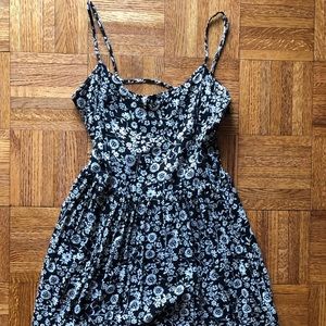 Sz S Spaghetti strap mini dress with back cutout